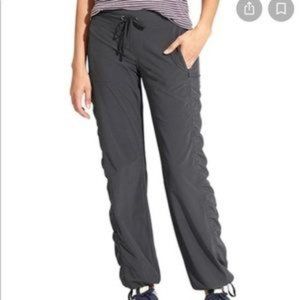 Athleta La Viva Joggers in Gray size 4
